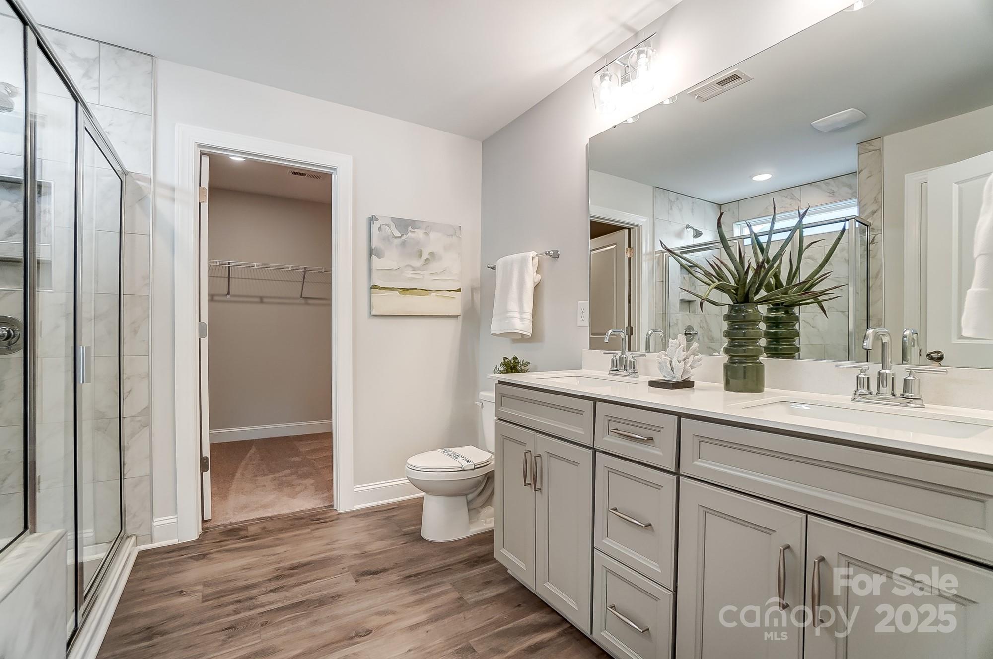 130 Summerhill Drive Unit: 16