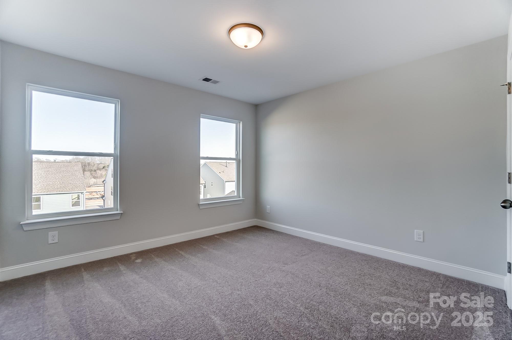 130 Summerhill Drive Unit: 16