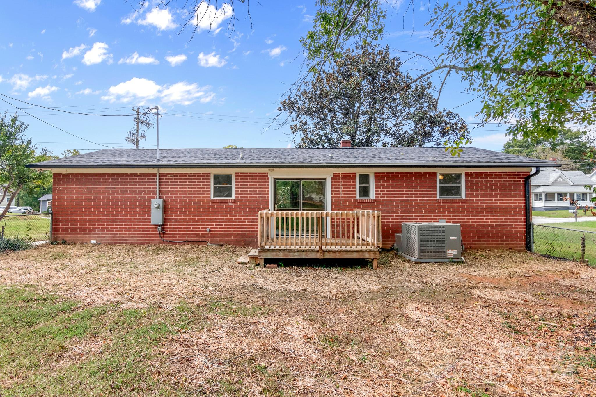 928 3rd Street