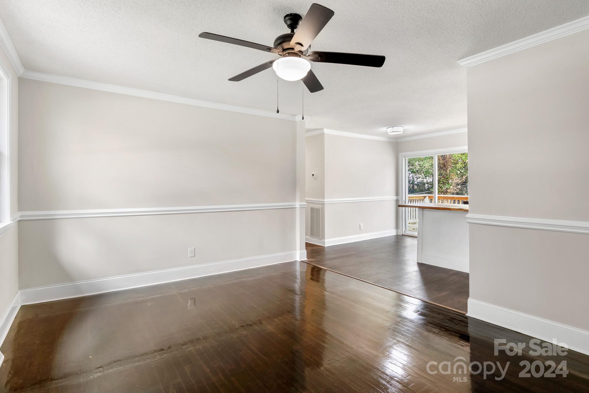 928 3rd Street