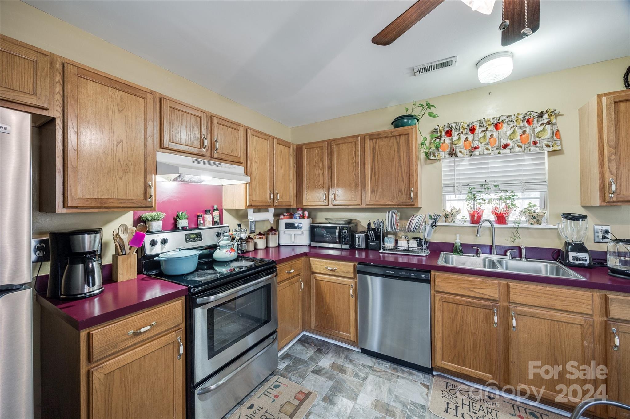 724 Cavendish Court