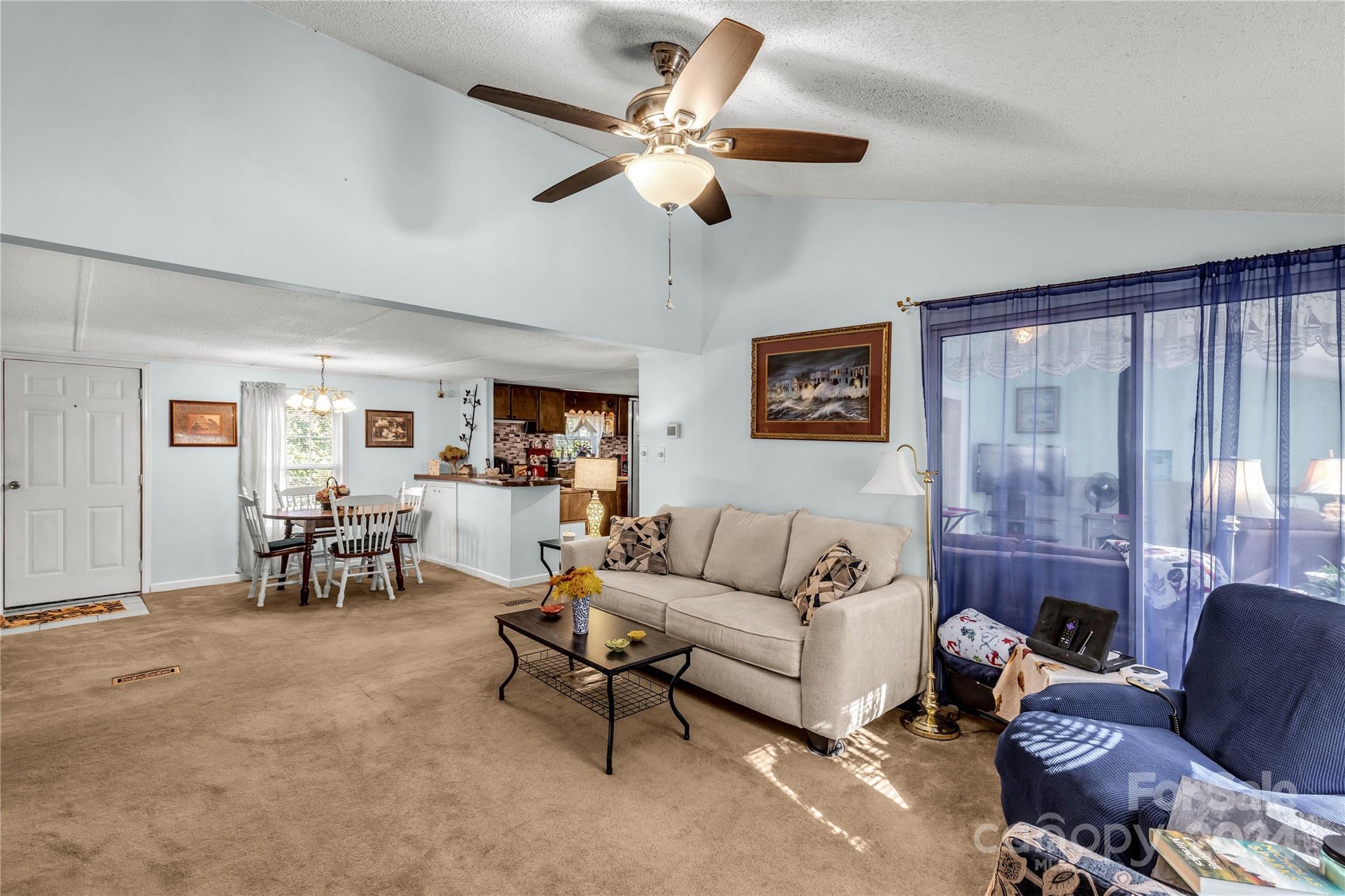 137 Twisted Oak Lane