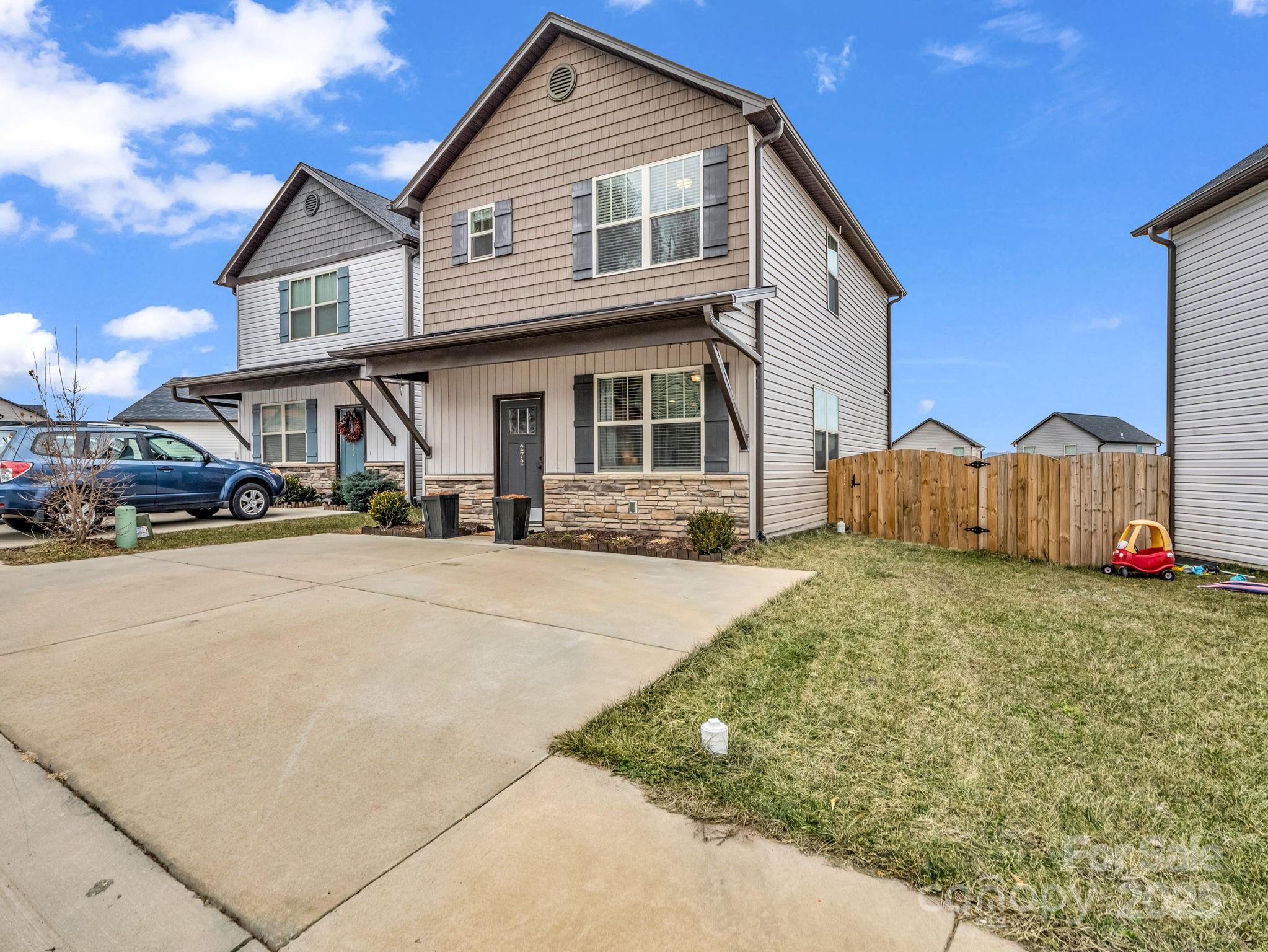 272 Cardwell Lane
