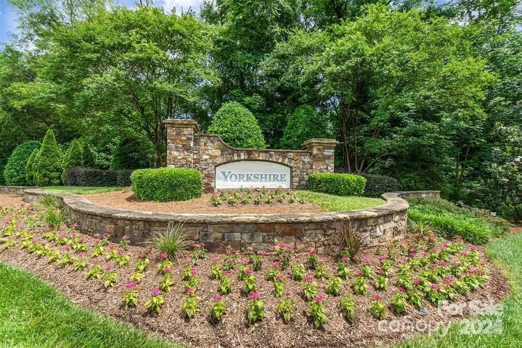 12012 Stainsby Lane