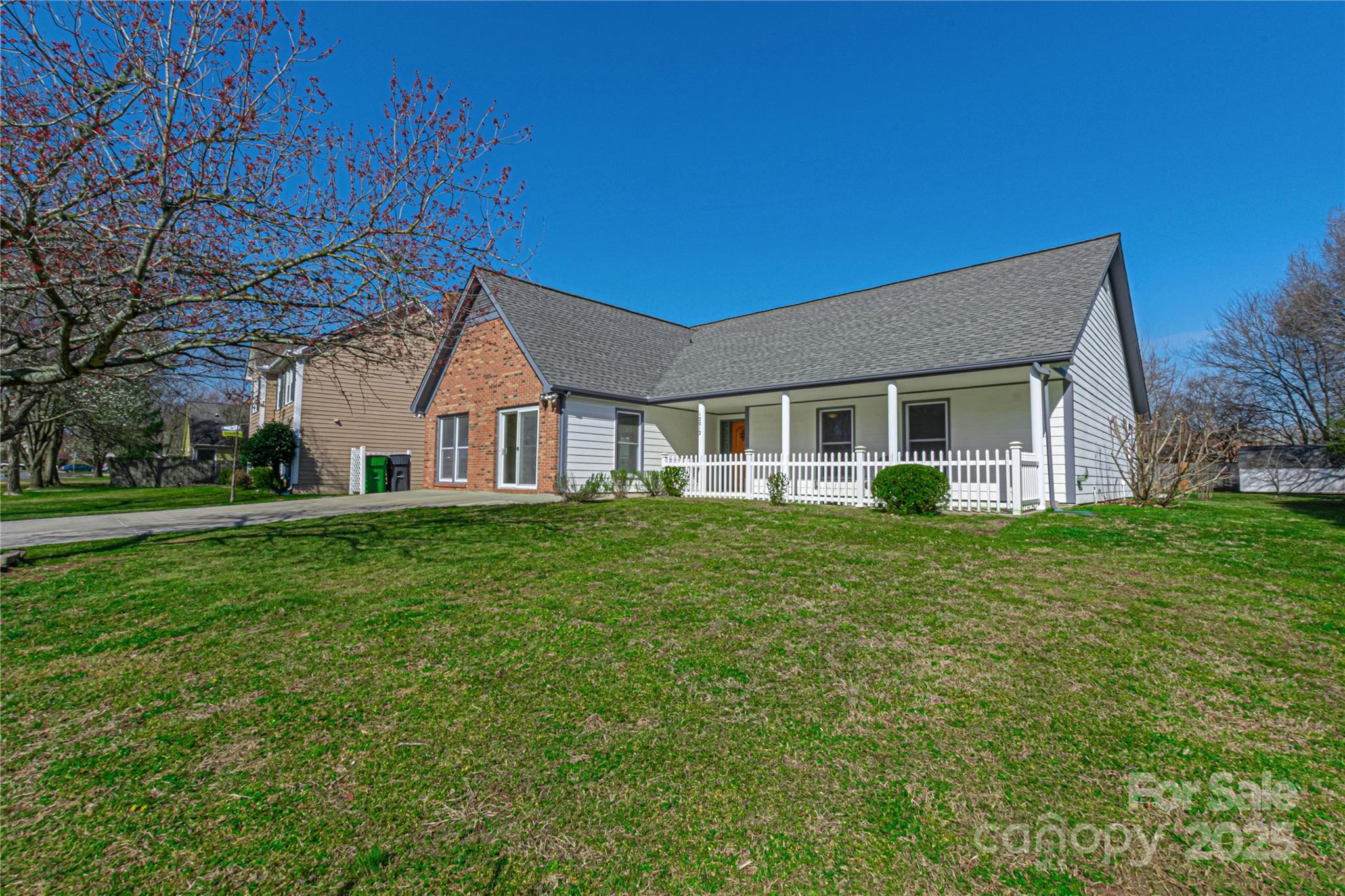 12012 Stainsby Lane