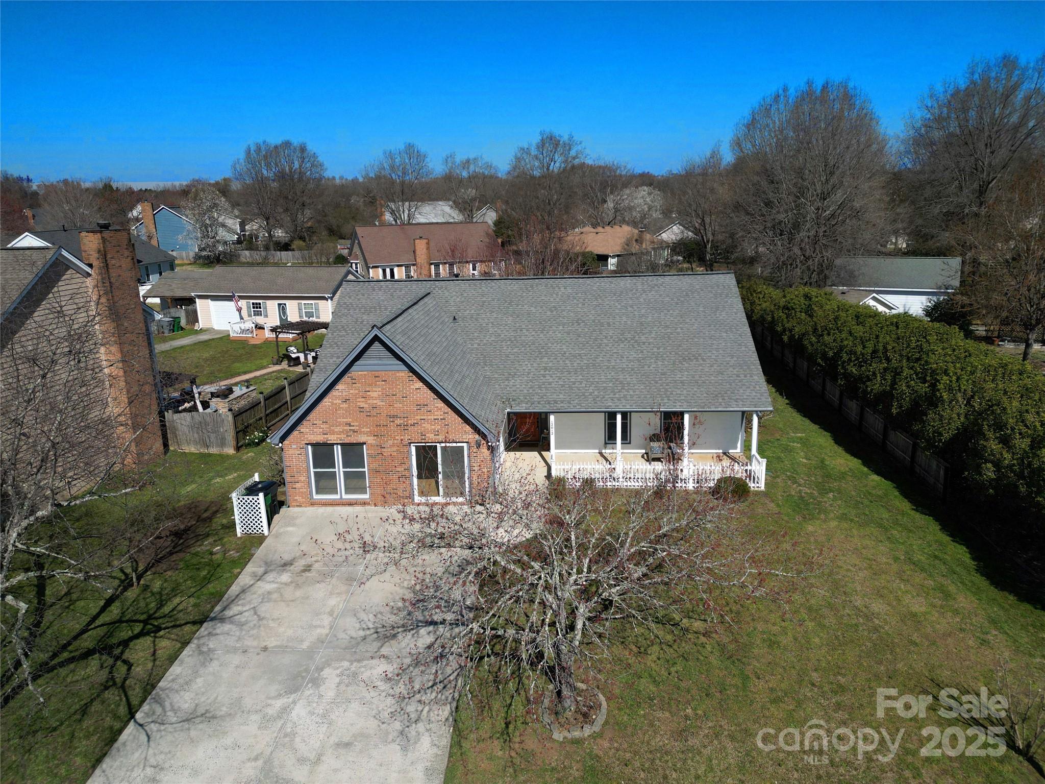 12012 Stainsby Lane