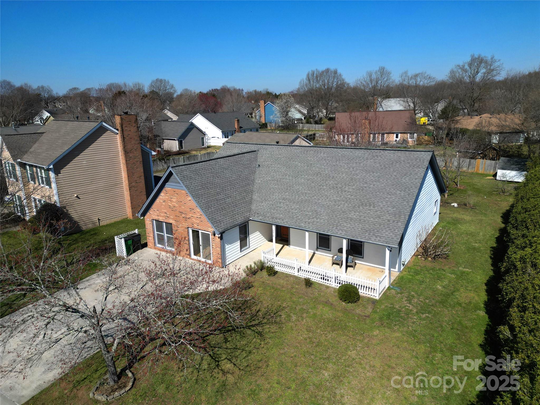 12012 Stainsby Lane
