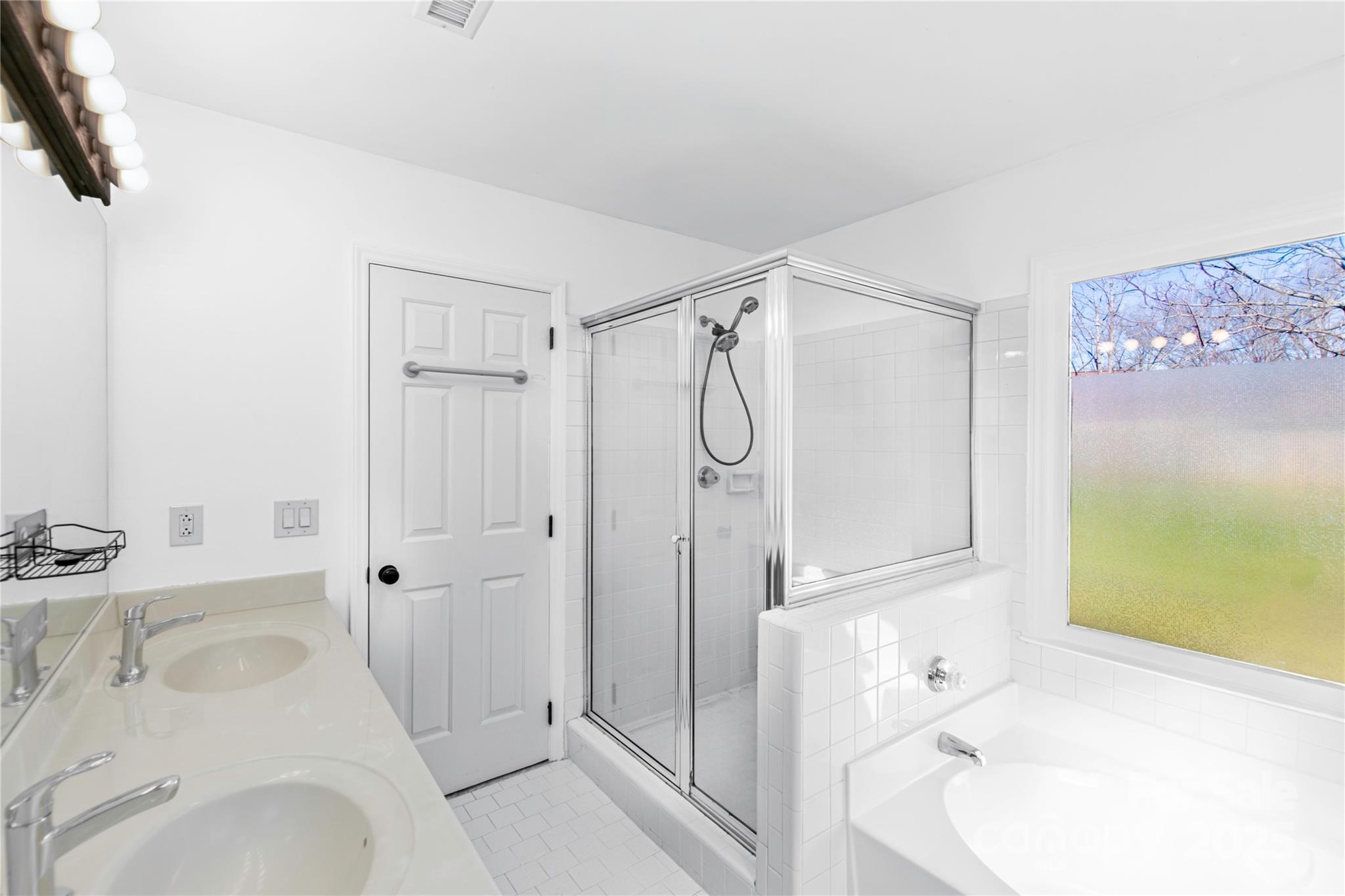12012 Stainsby Lane