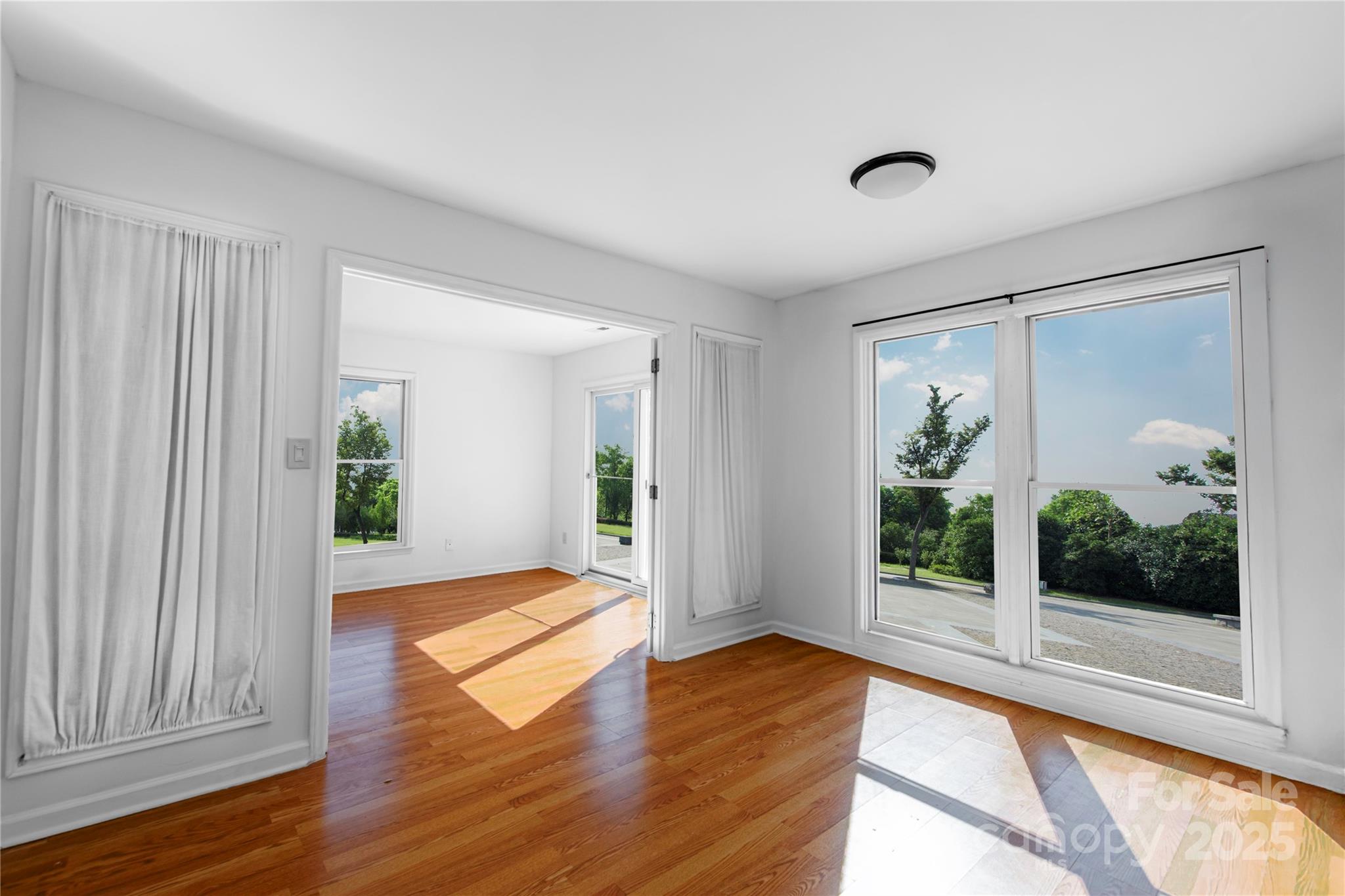 12012 Stainsby Lane