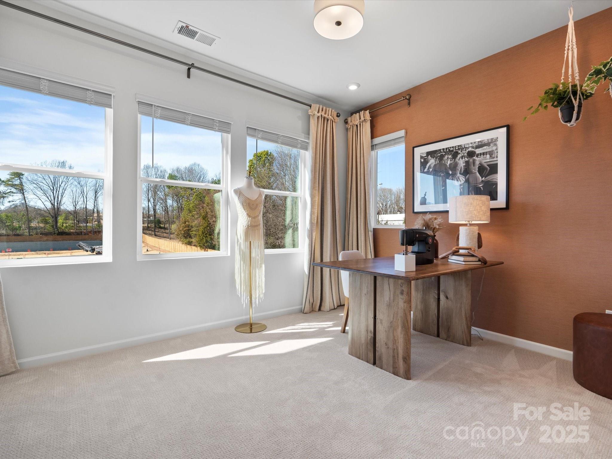 5508 Swaling Street