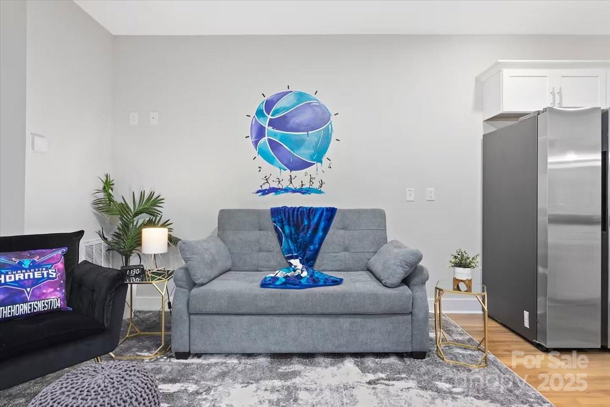 1113 Greenleaf Avenue Unit: A