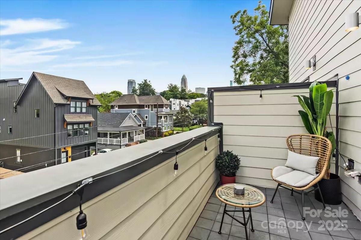 1113 Greenleaf Avenue Unit: B