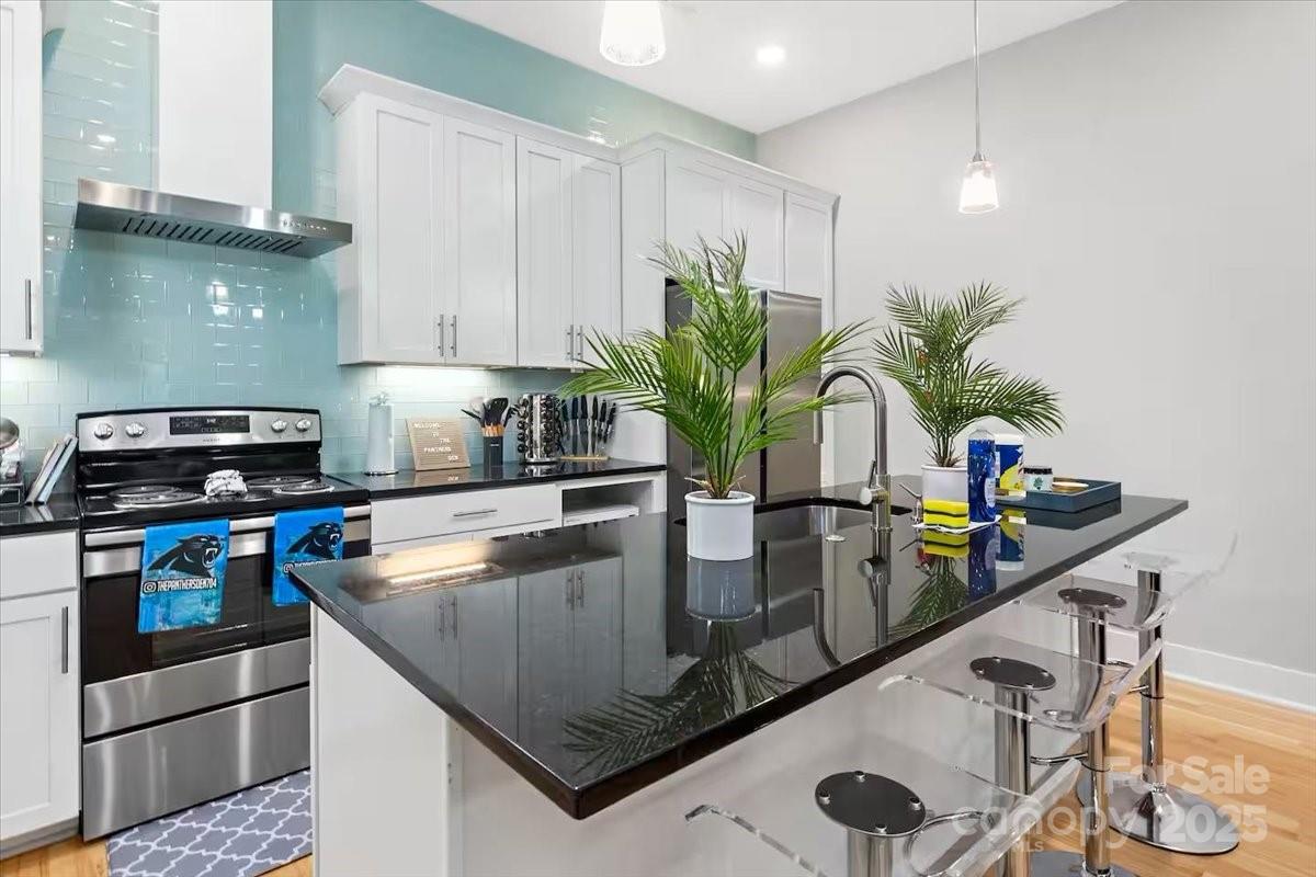 1113 Greenleaf Avenue Unit: B