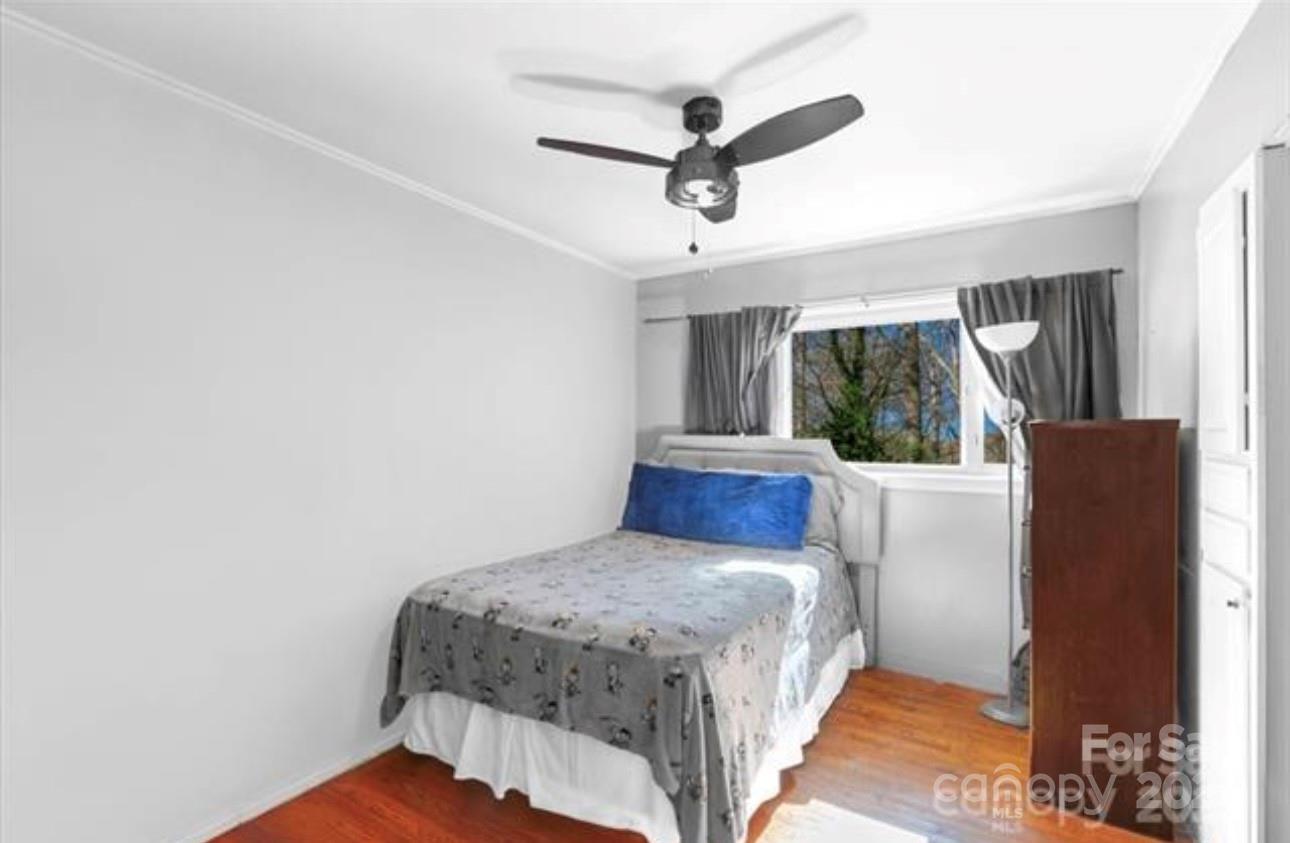 8 Northbrook Drive