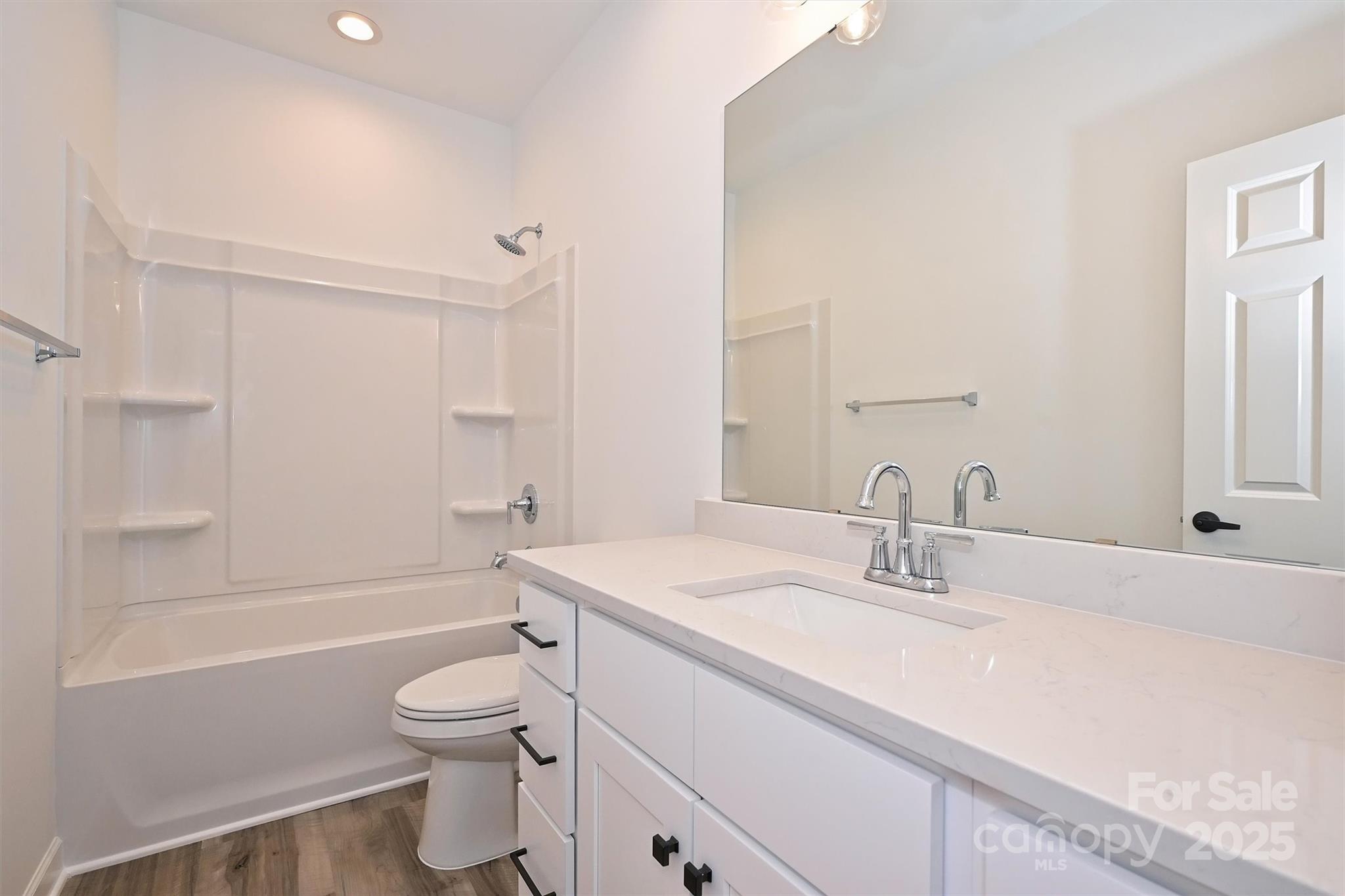 2735 and 2739 Primrose Avenue