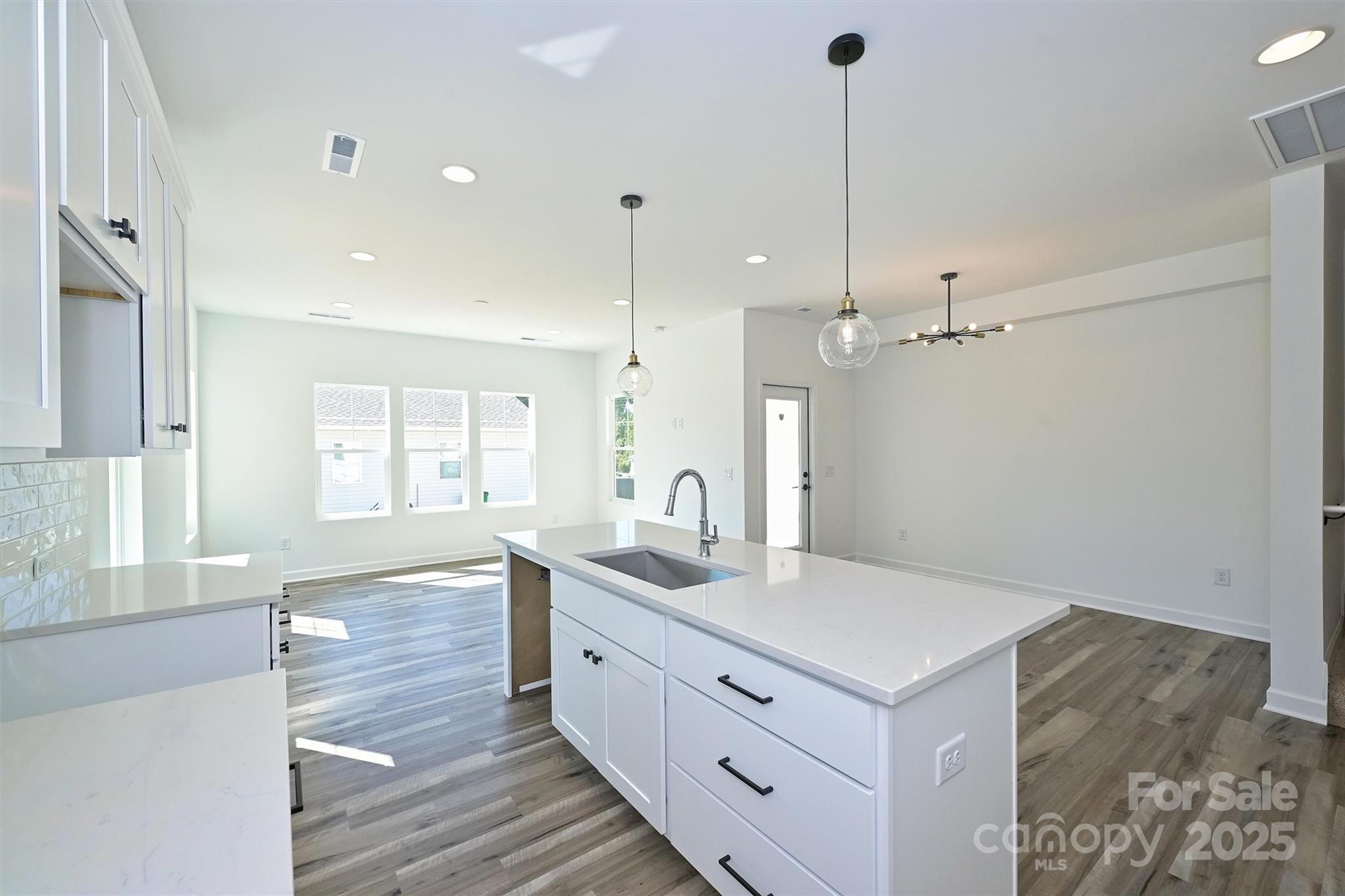 2735 and 2739 Primrose Avenue