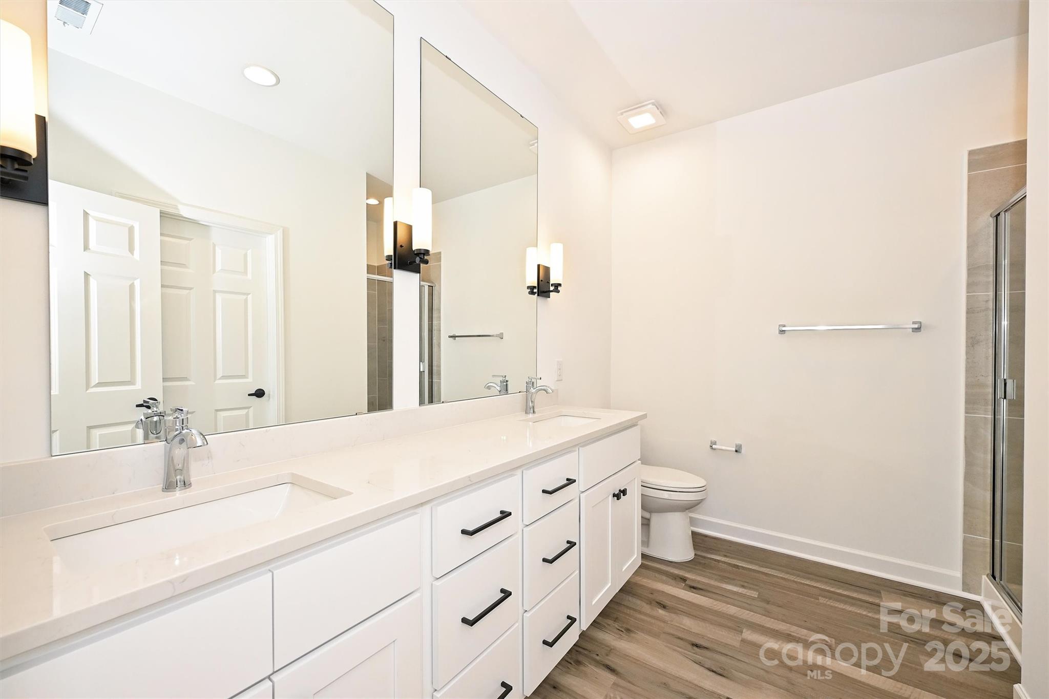 2735 and 2739 Primrose Avenue