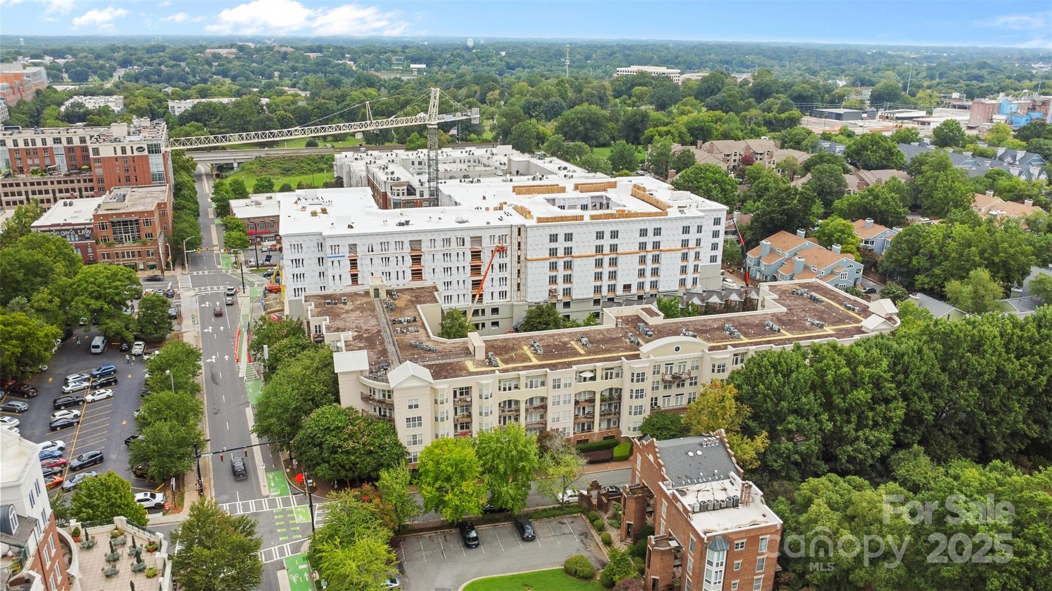 405 W 7th Street Unit: 300