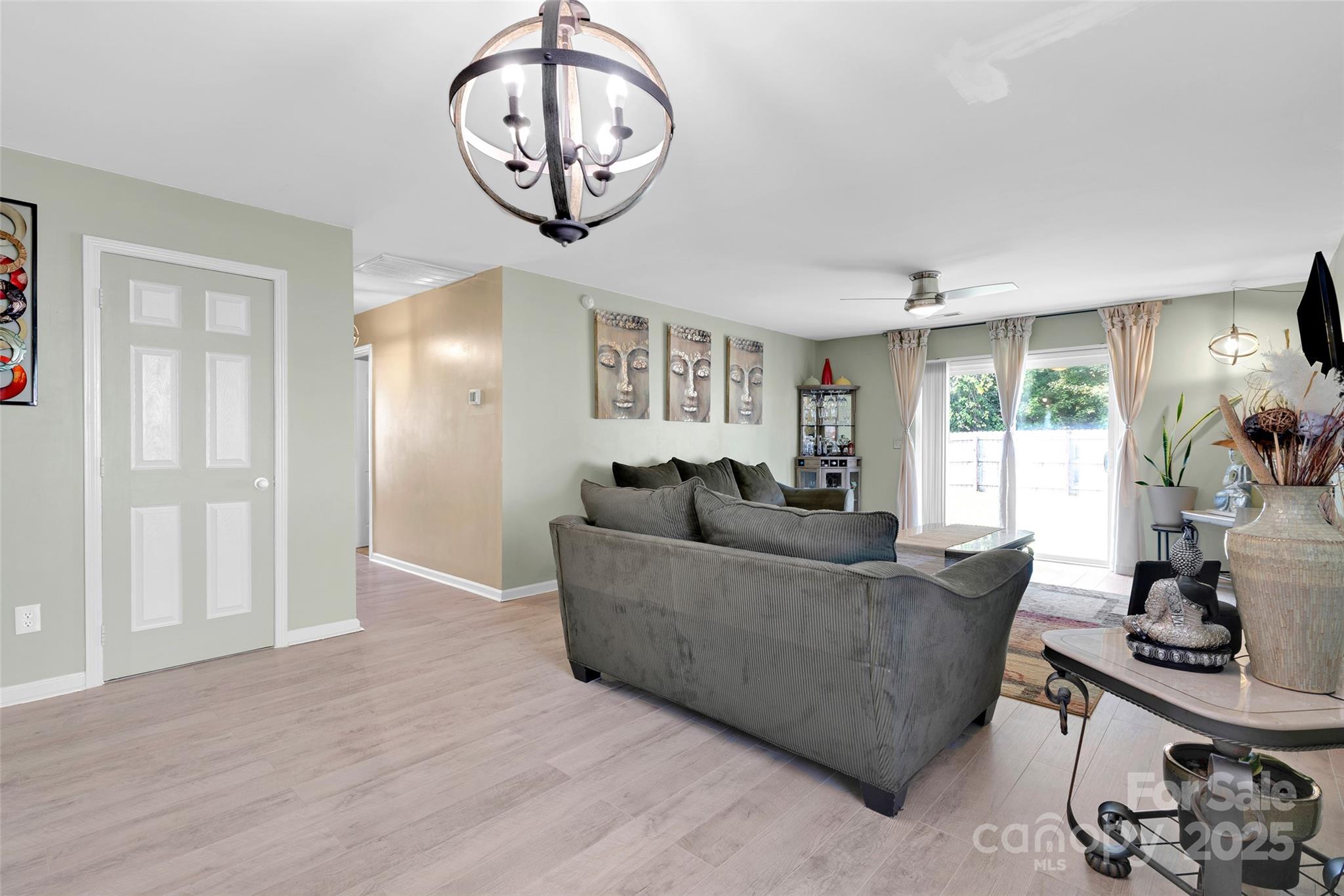 1209 Shenandoah Circle