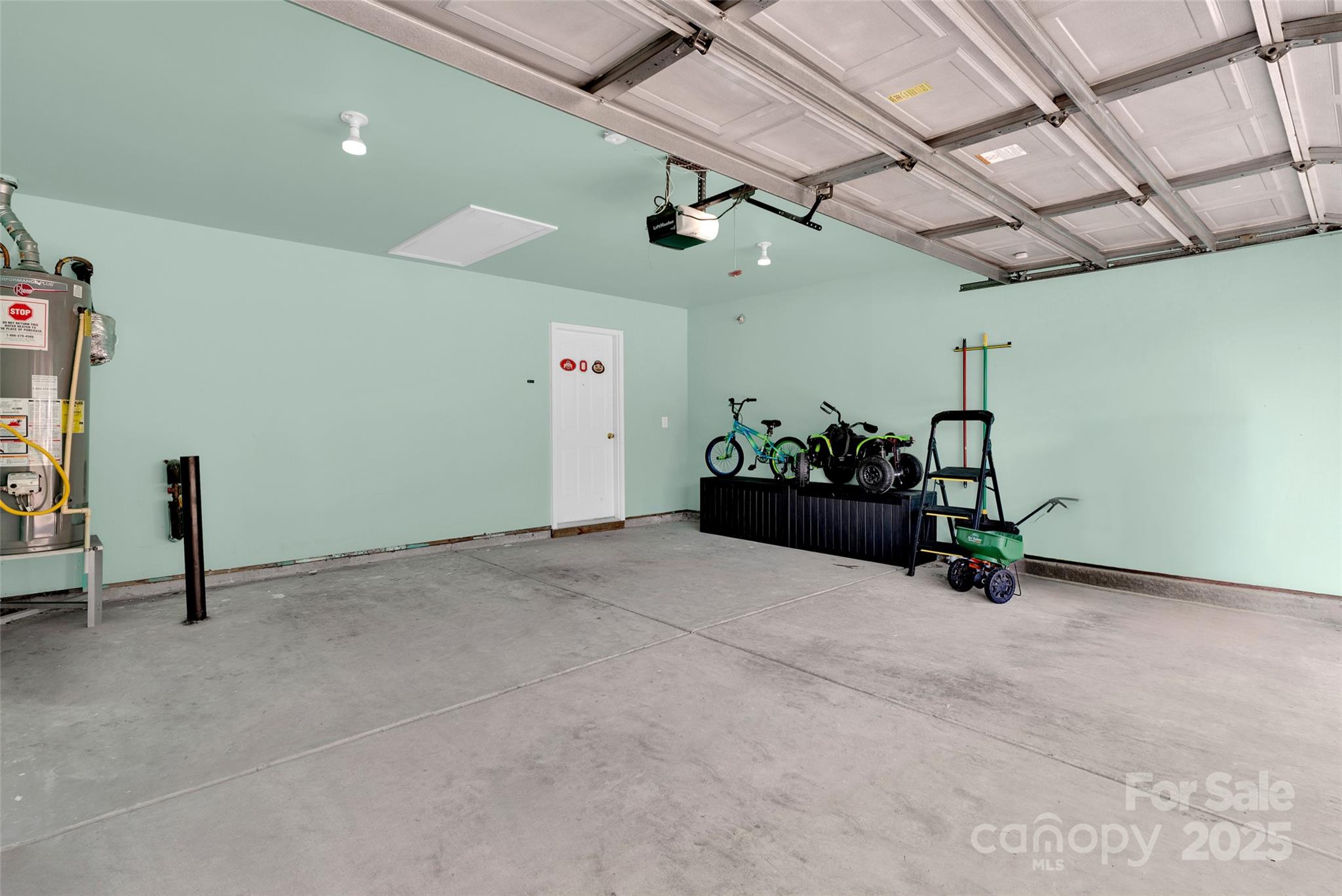 1209 Shenandoah Circle