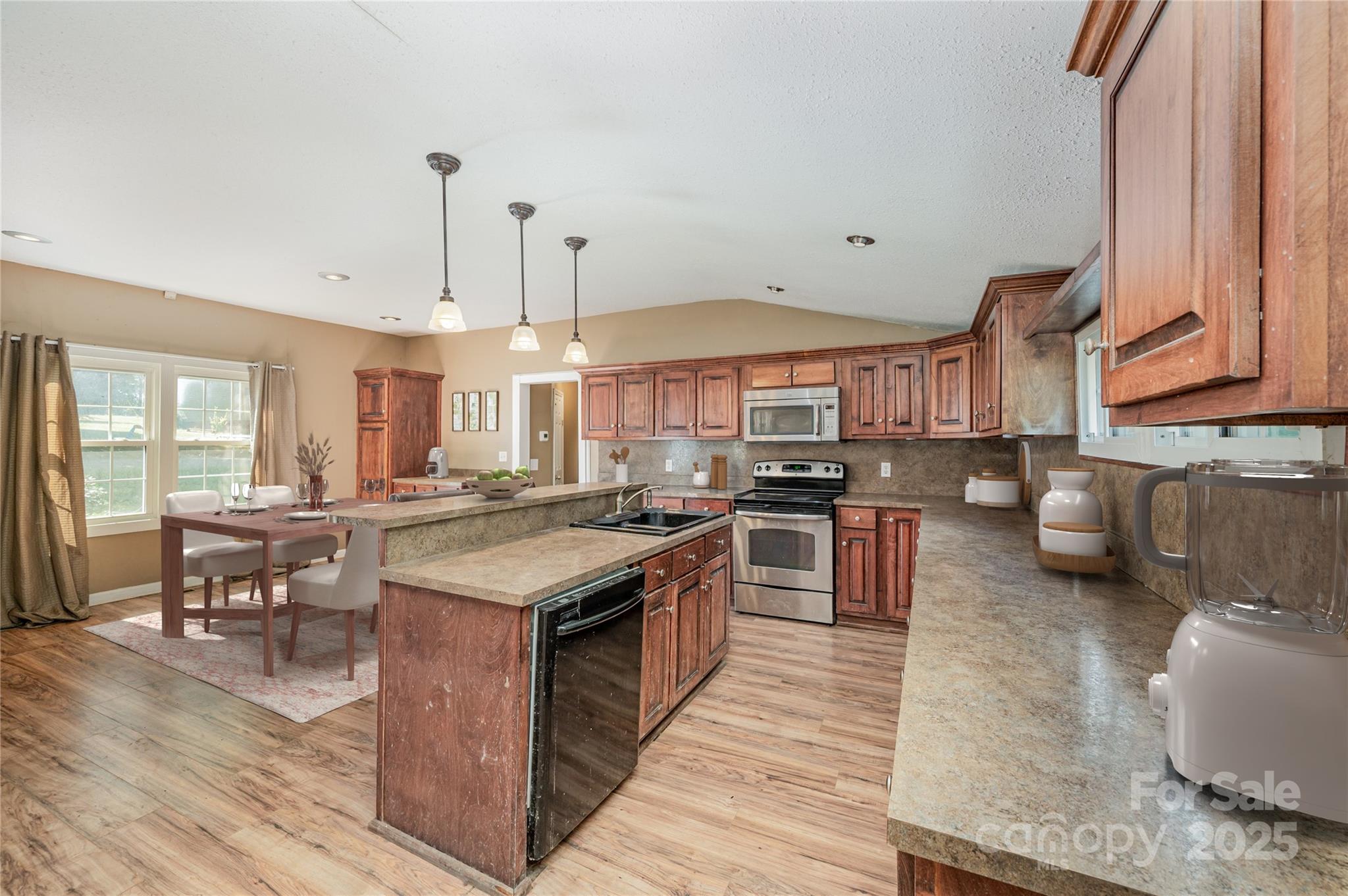 4562 Foster Blackmon Drive