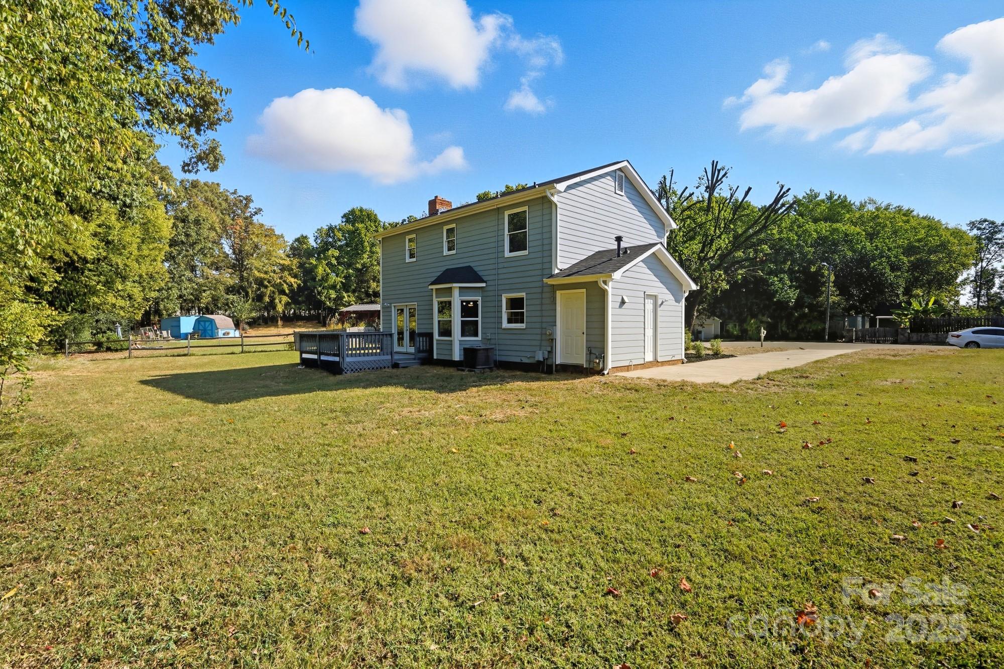11006 Meadow Bank Lane
