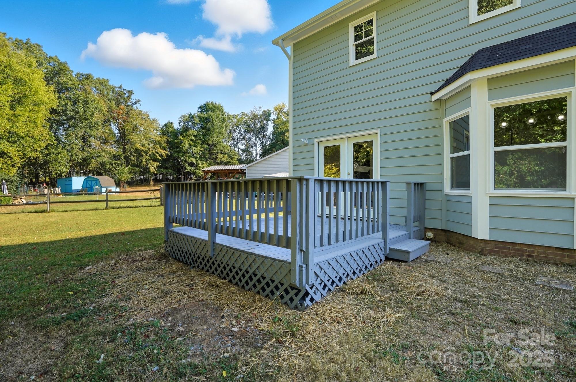 11006 Meadow Bank Lane