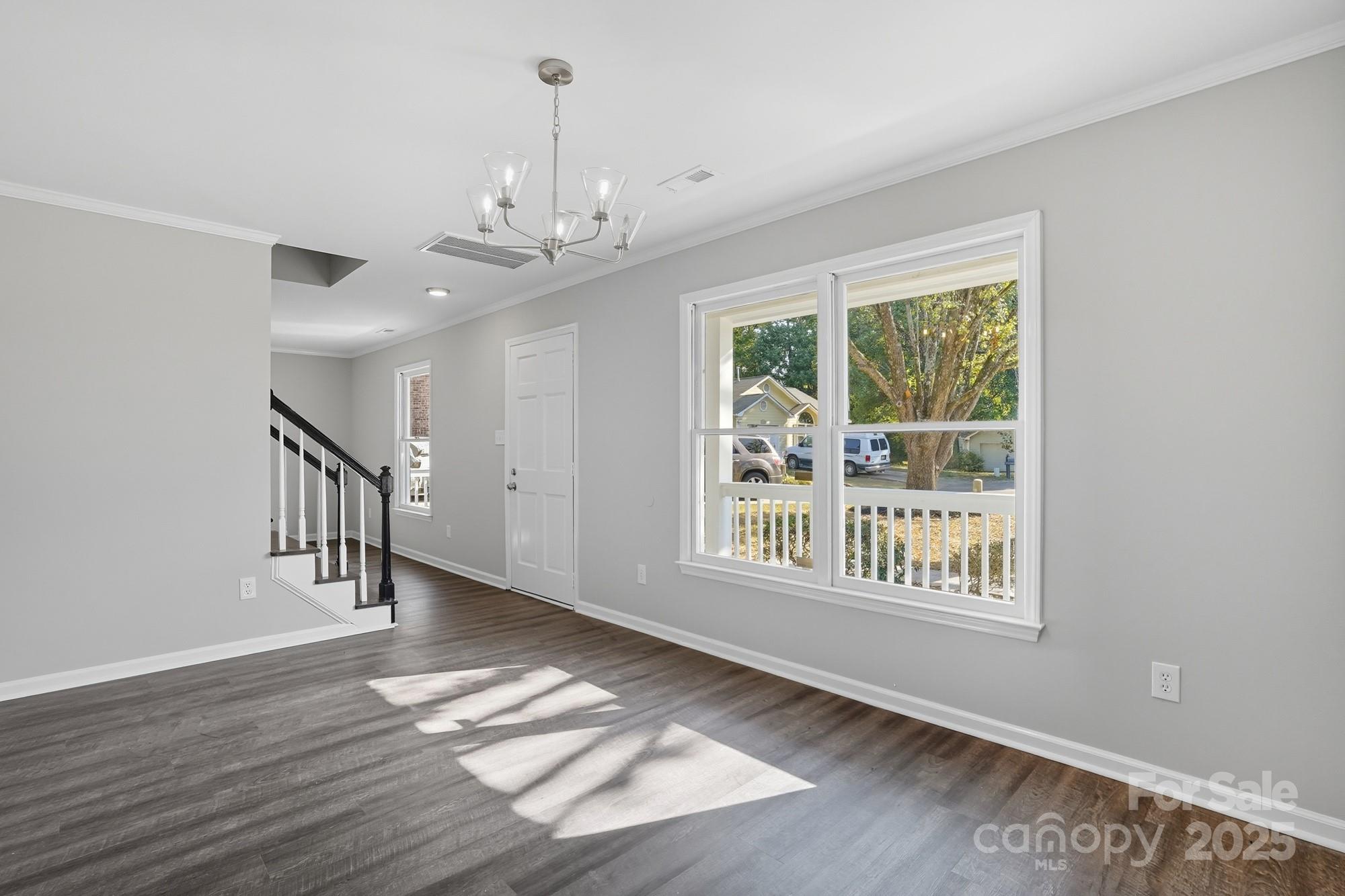 11006 Meadow Bank Lane