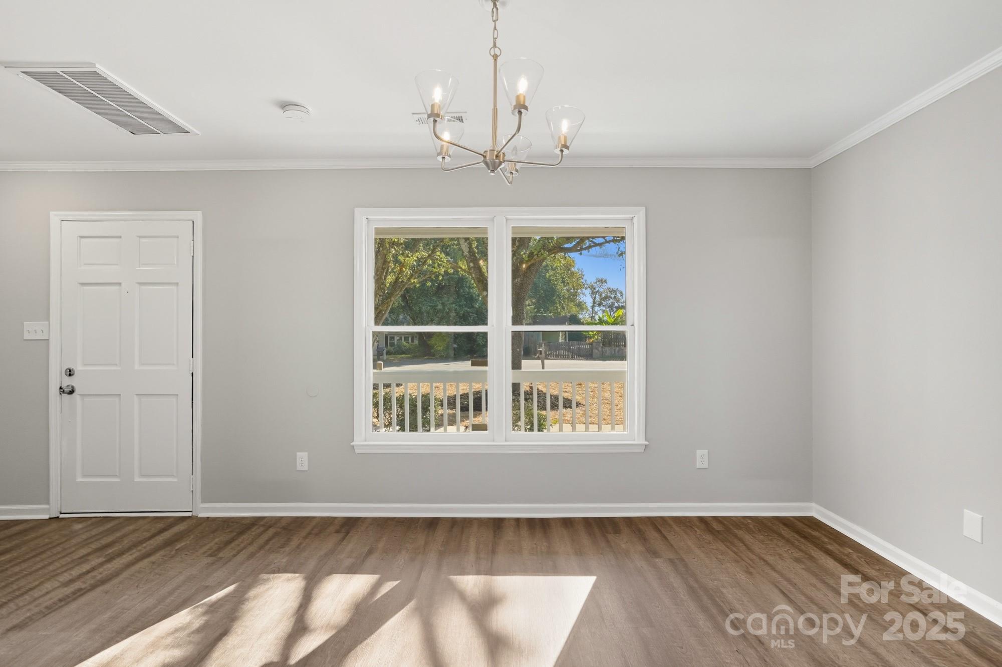 11006 Meadow Bank Lane