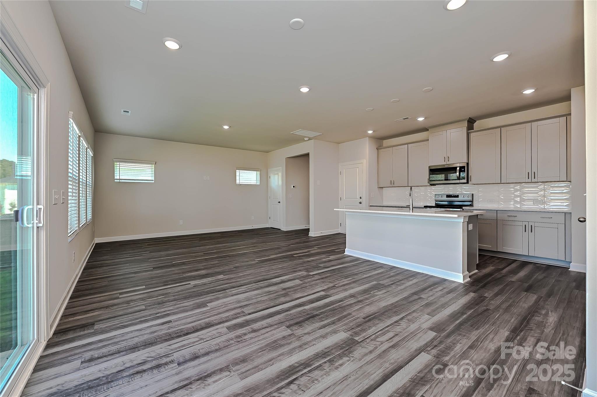 5031 Poplin Valley