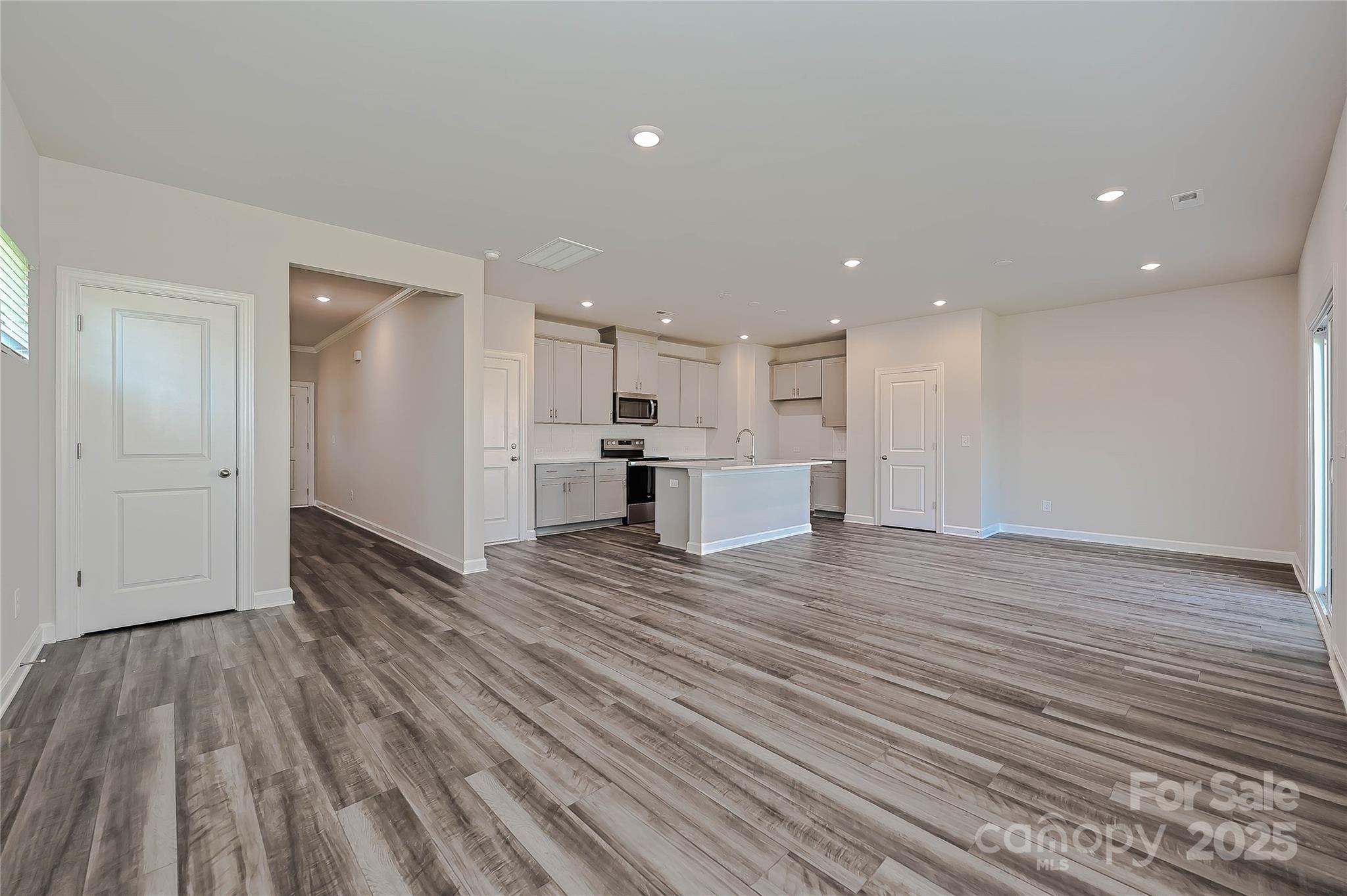 5031 Poplin Valley