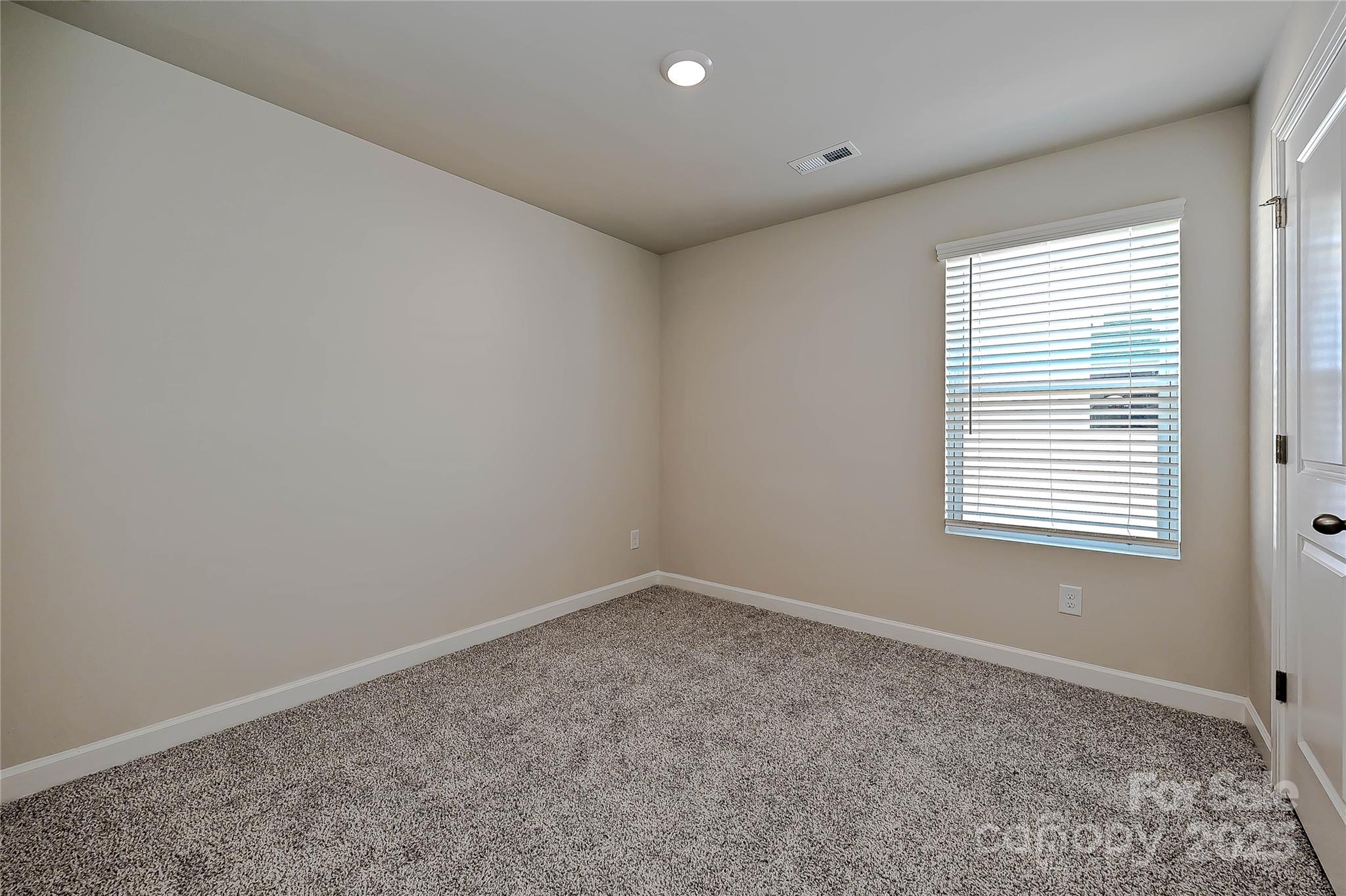 5031 Poplin Valley