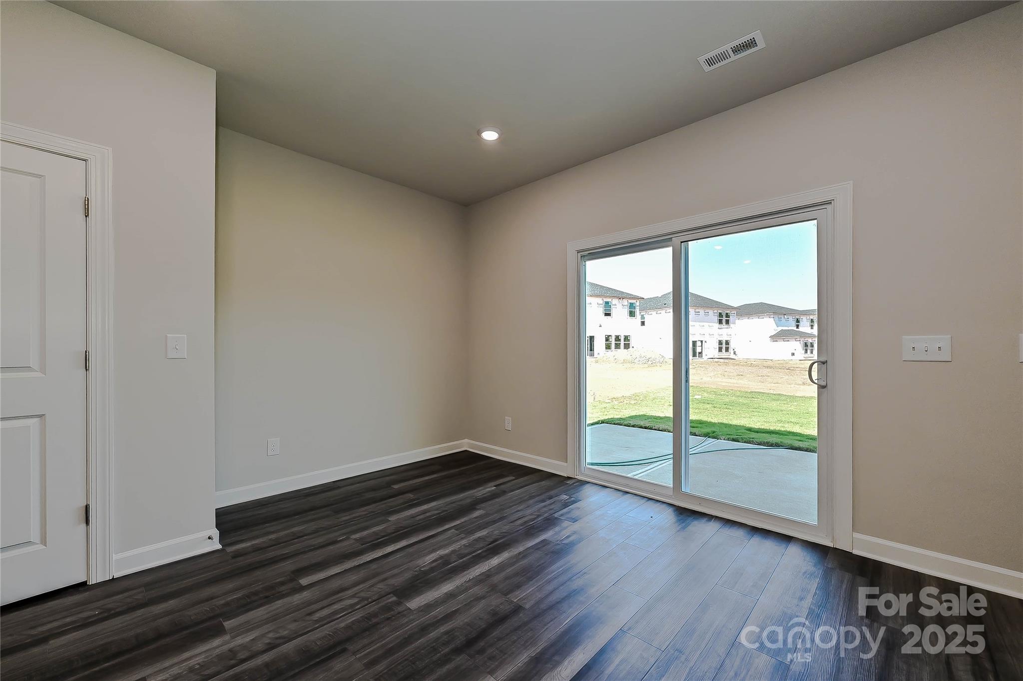 5031 Poplin Valley