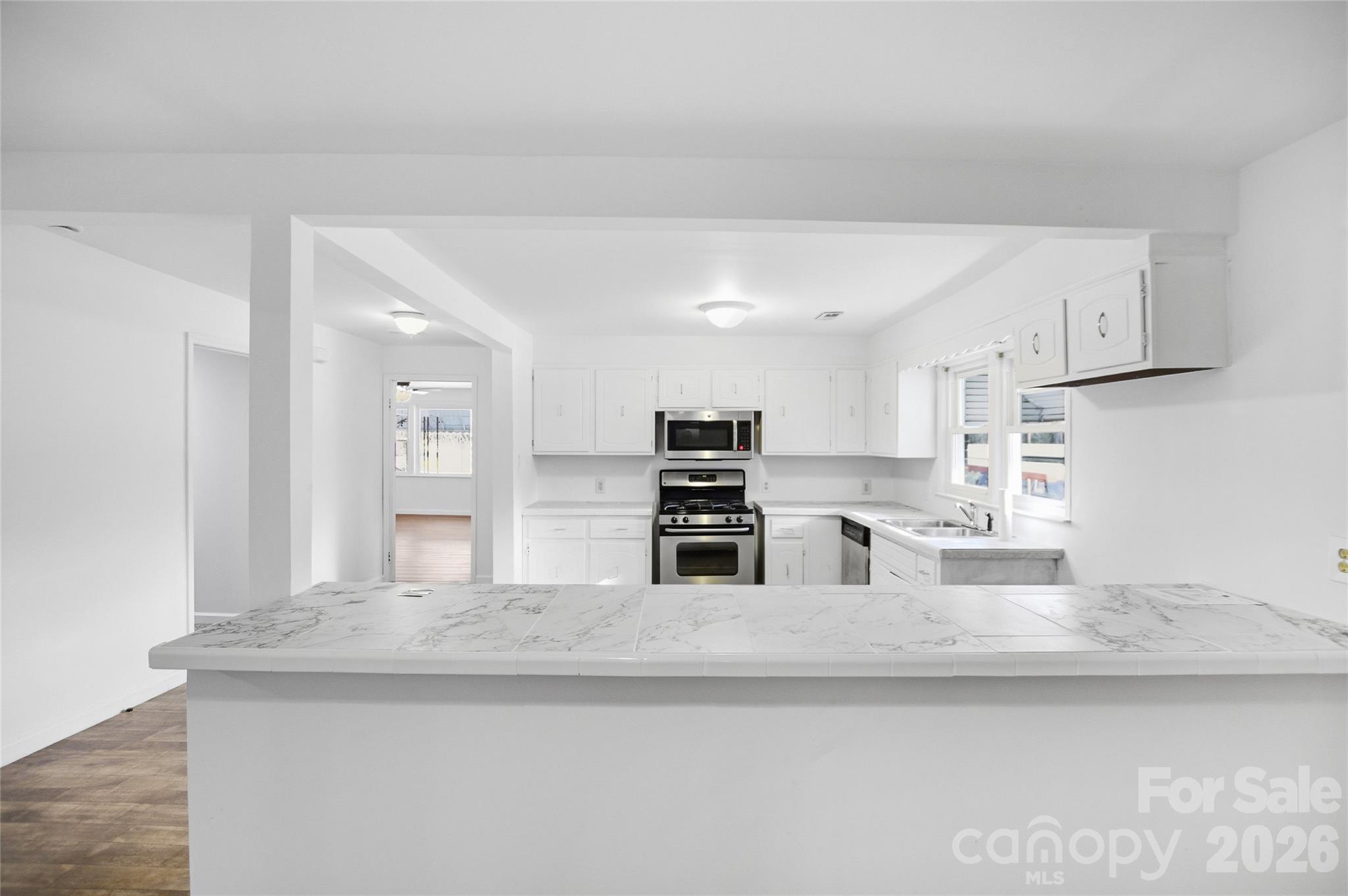 213 Jewel Street