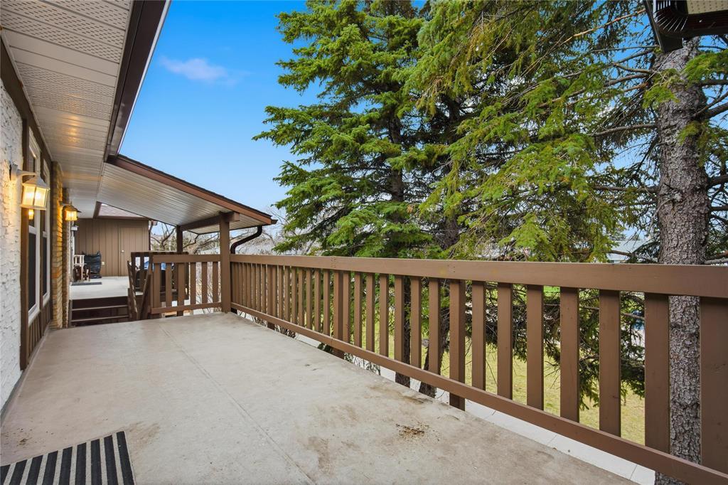 16 330 Carriage Road