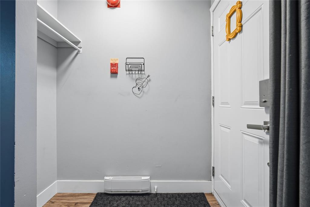 16 330 Carriage Road