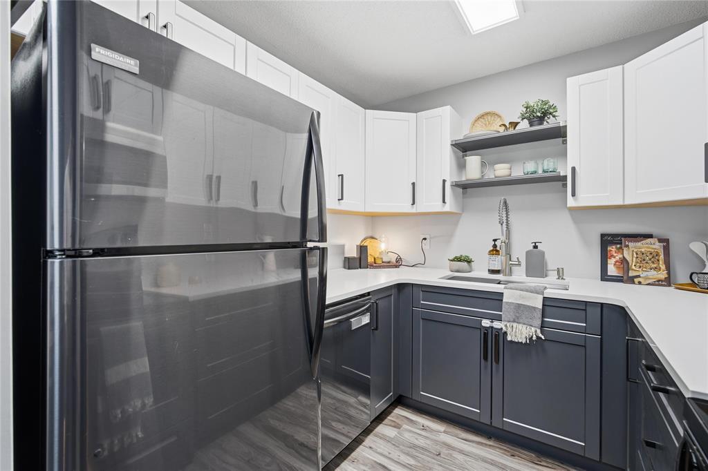 16 330 Carriage Road