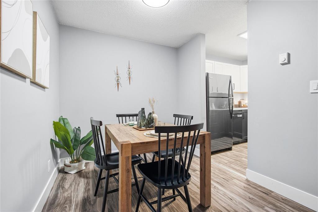 16 330 Carriage Road