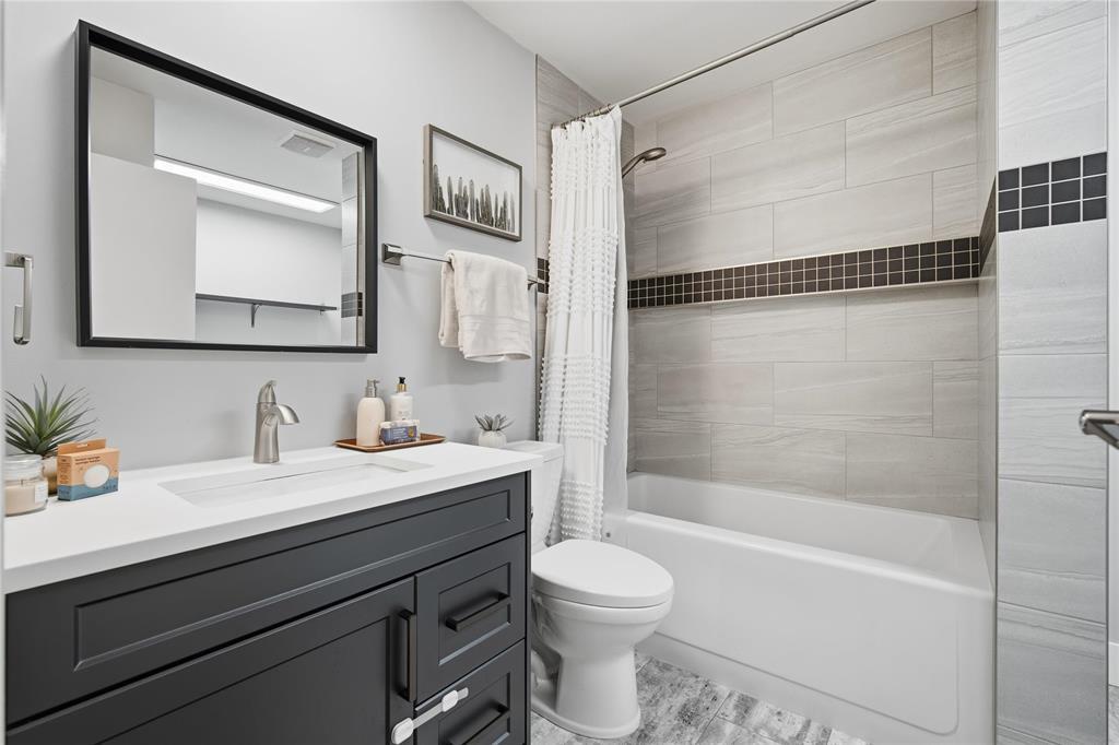 16 330 Carriage Road