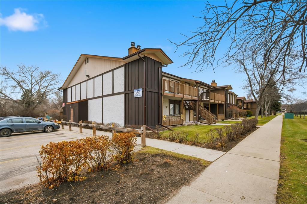 16 330 Carriage Road