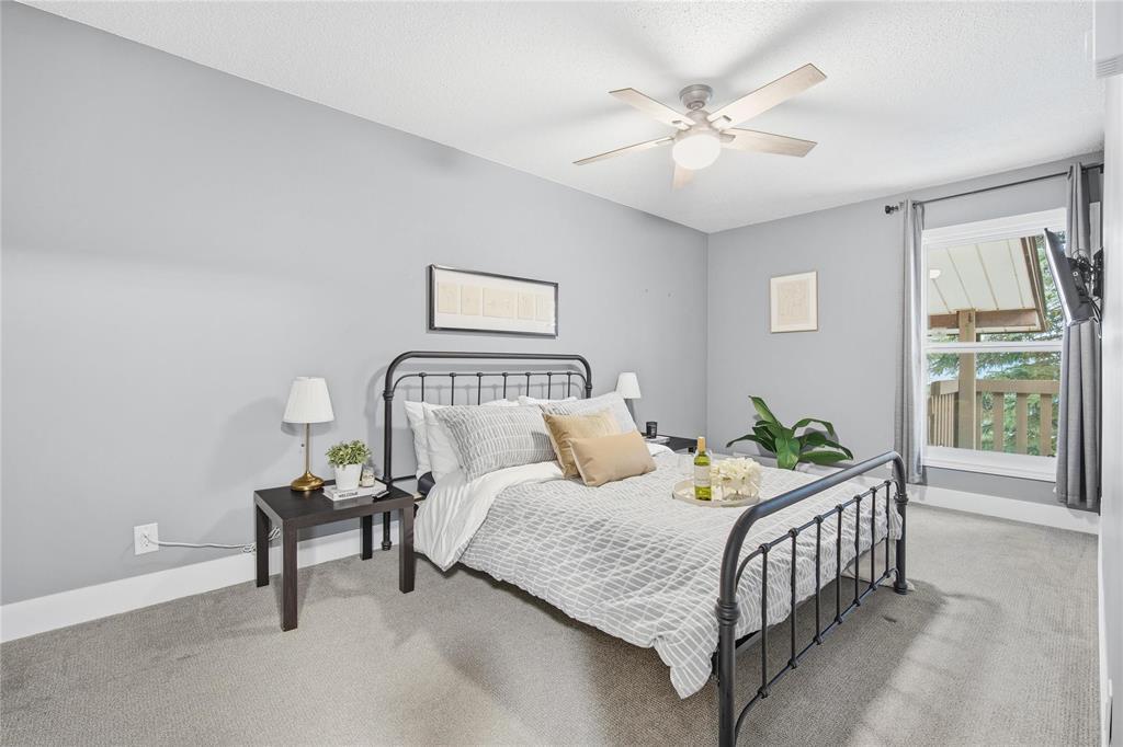 16 330 Carriage Road