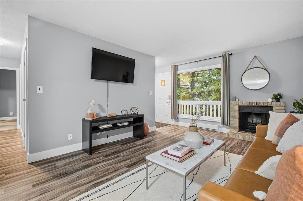 16 330 Carriage Road