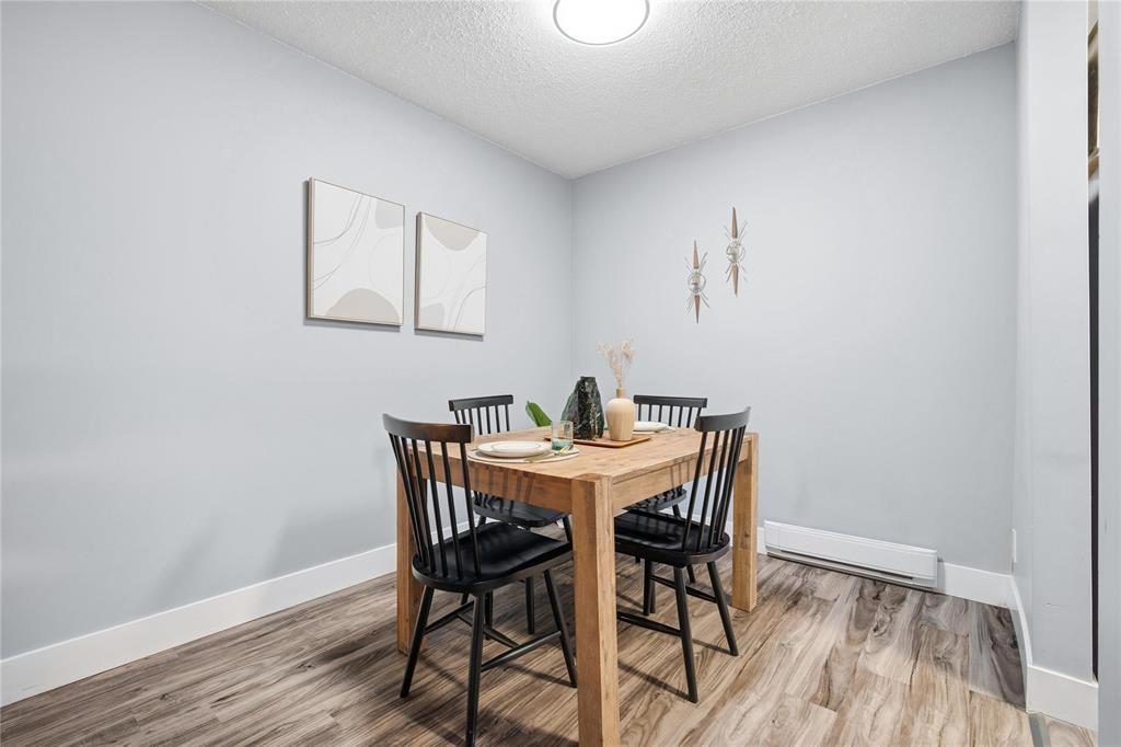 16 330 Carriage Road