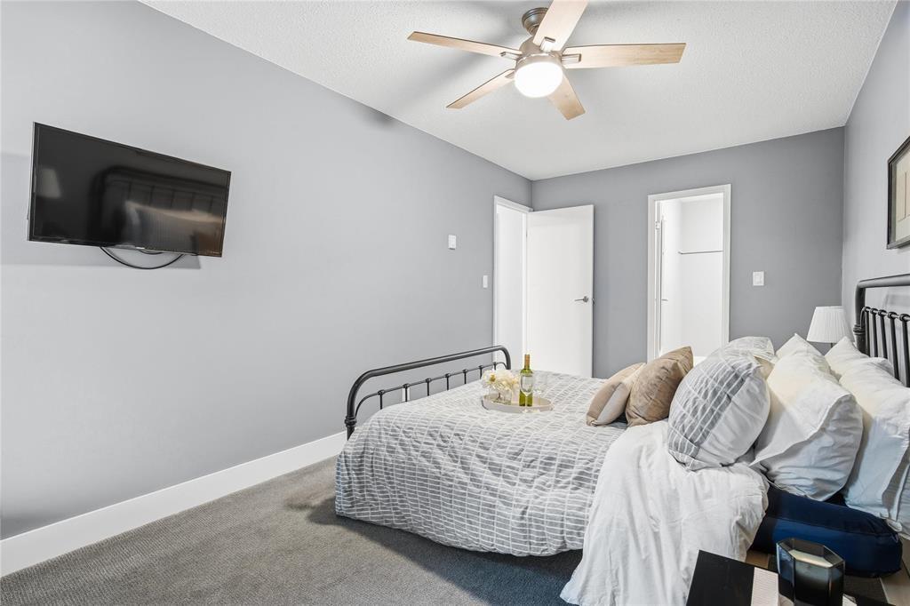 16 330 Carriage Road