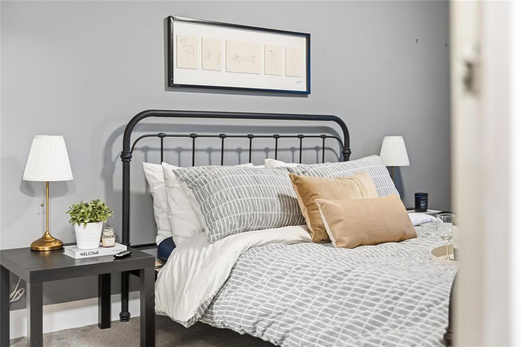 16 330 Carriage Road