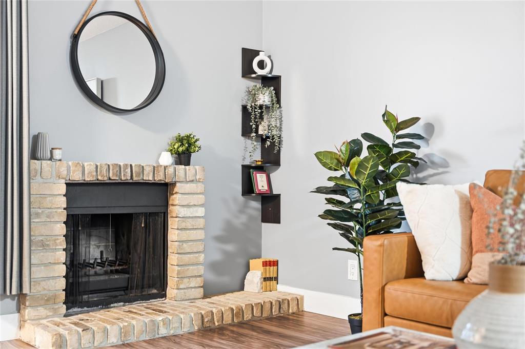 16 330 Carriage Road