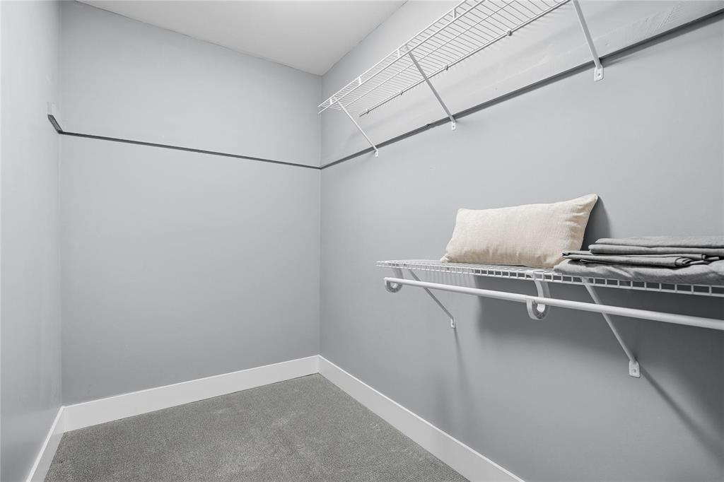 16 330 Carriage Road