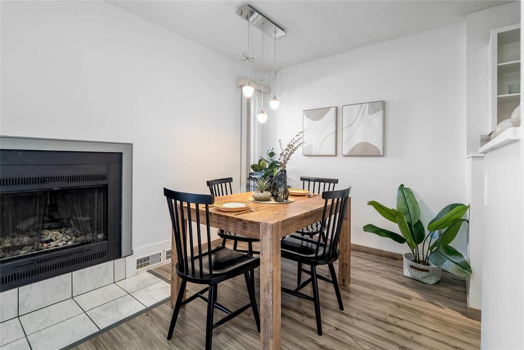 207 18 Consulate Road