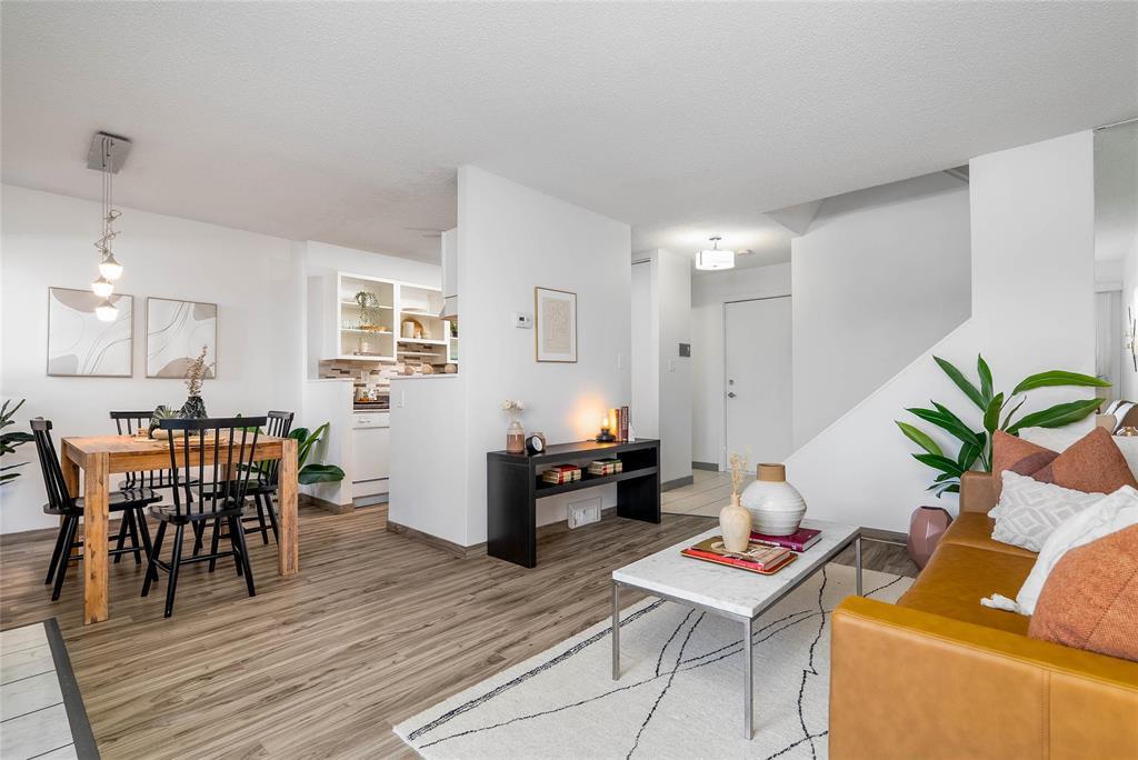 207 18 Consulate Road