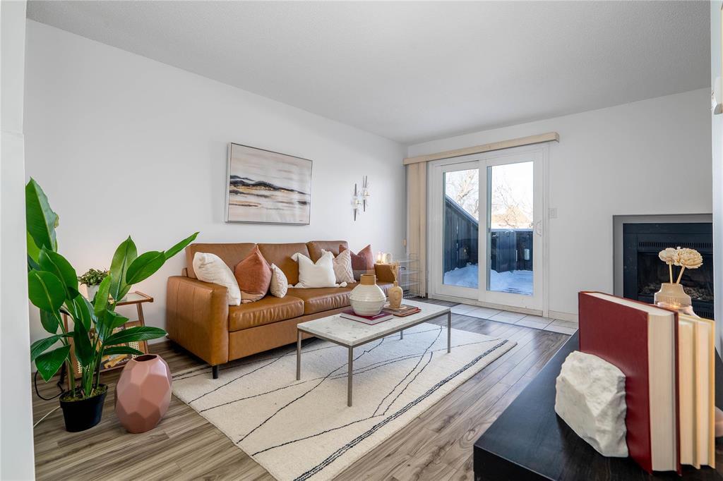 207 18 Consulate Road